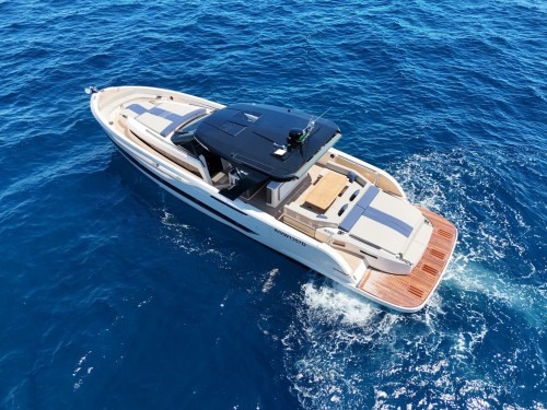 Cayman 54 Walk Around